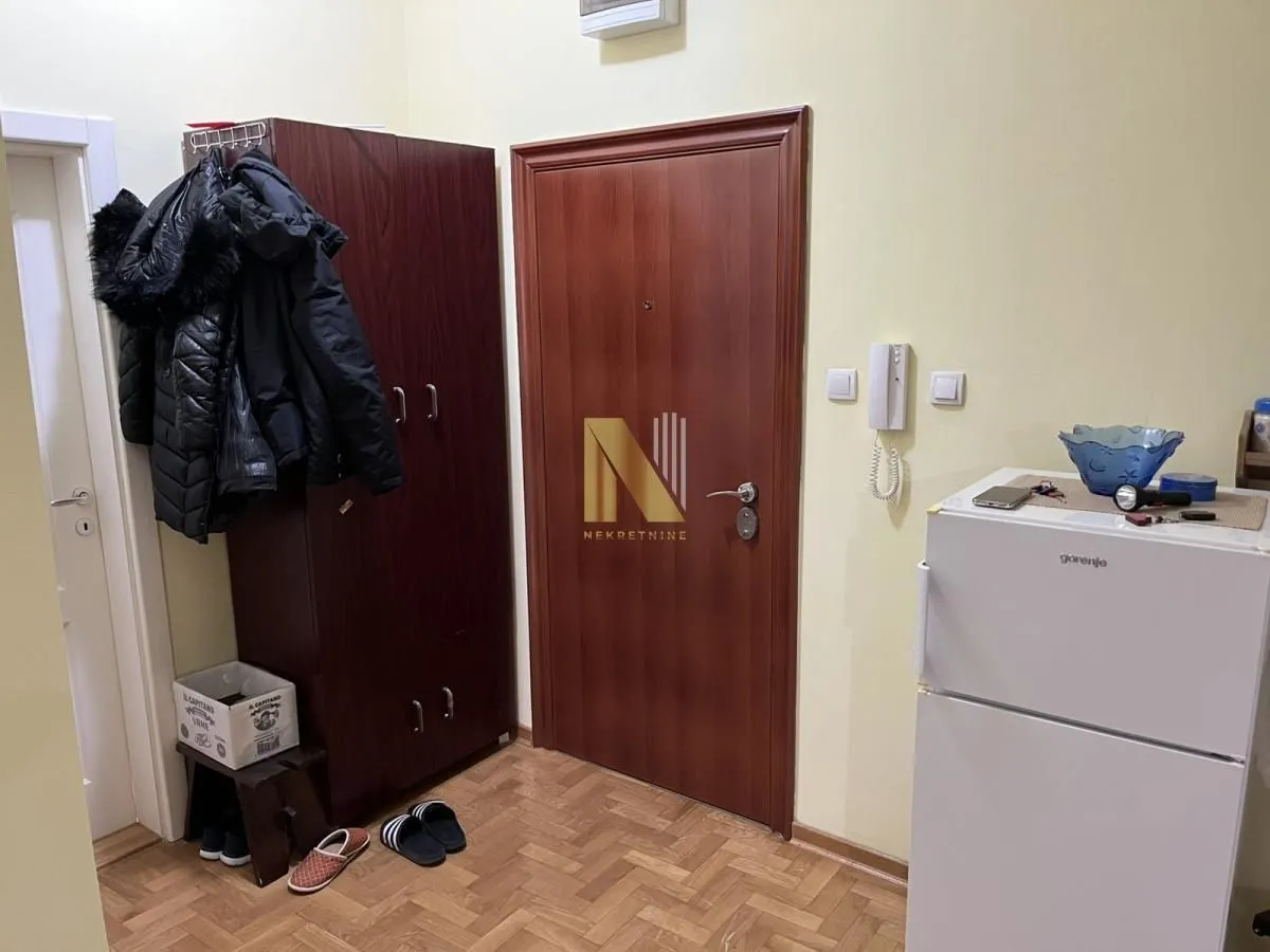 Izdavanje, jednosoban stan, 45m², Centar, Novi Sad
