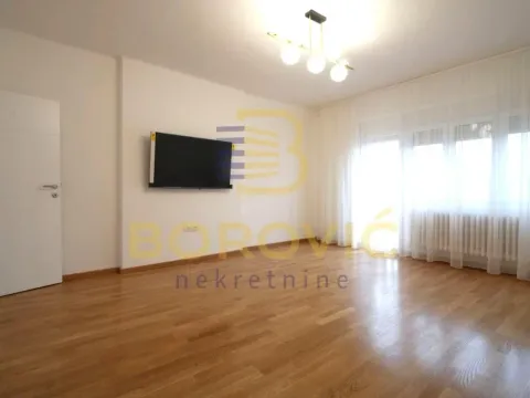 Stan in Novi Beograd Blok 7