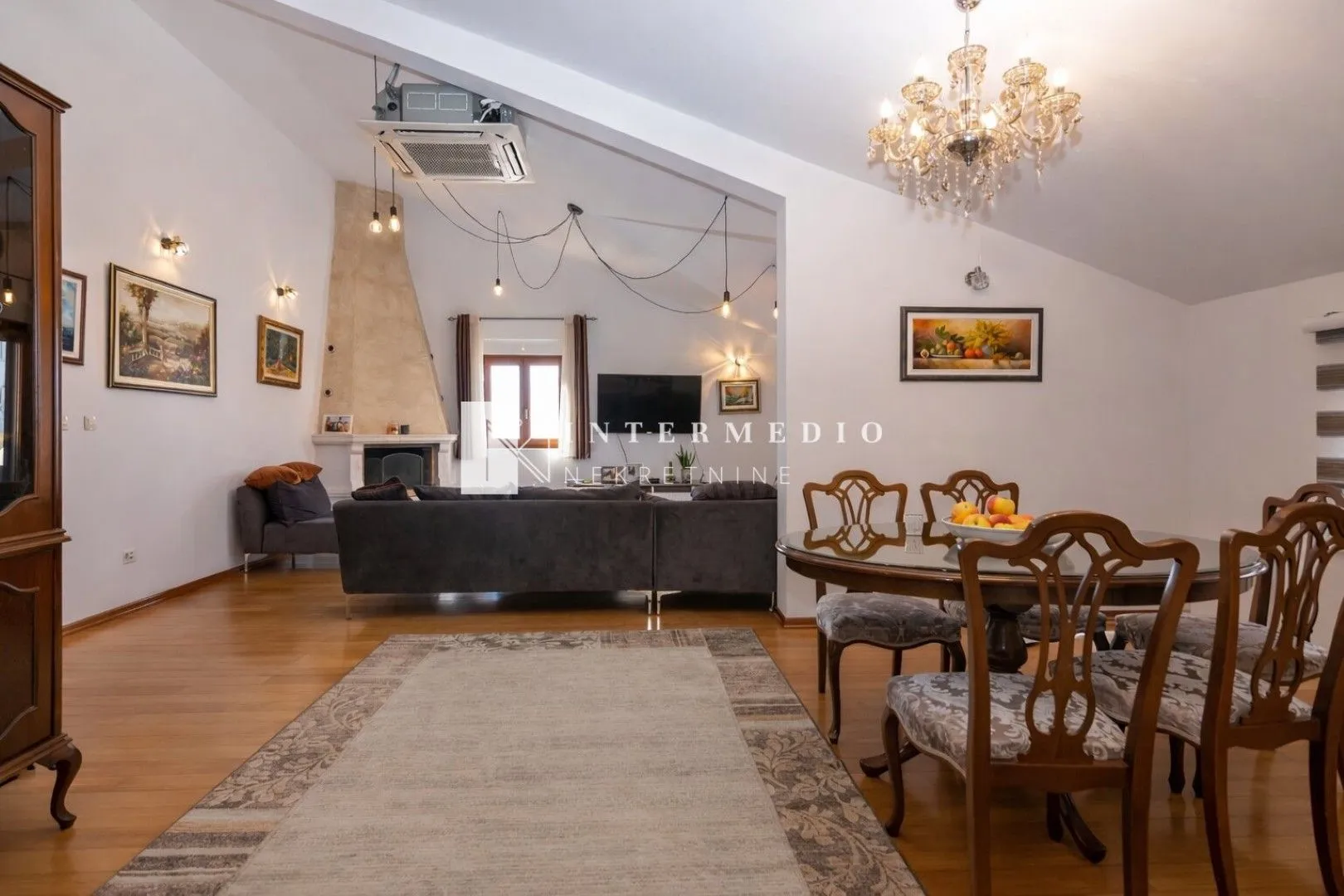 Rent, four bedroom apartment, 137m², Topla, Herceg Novi