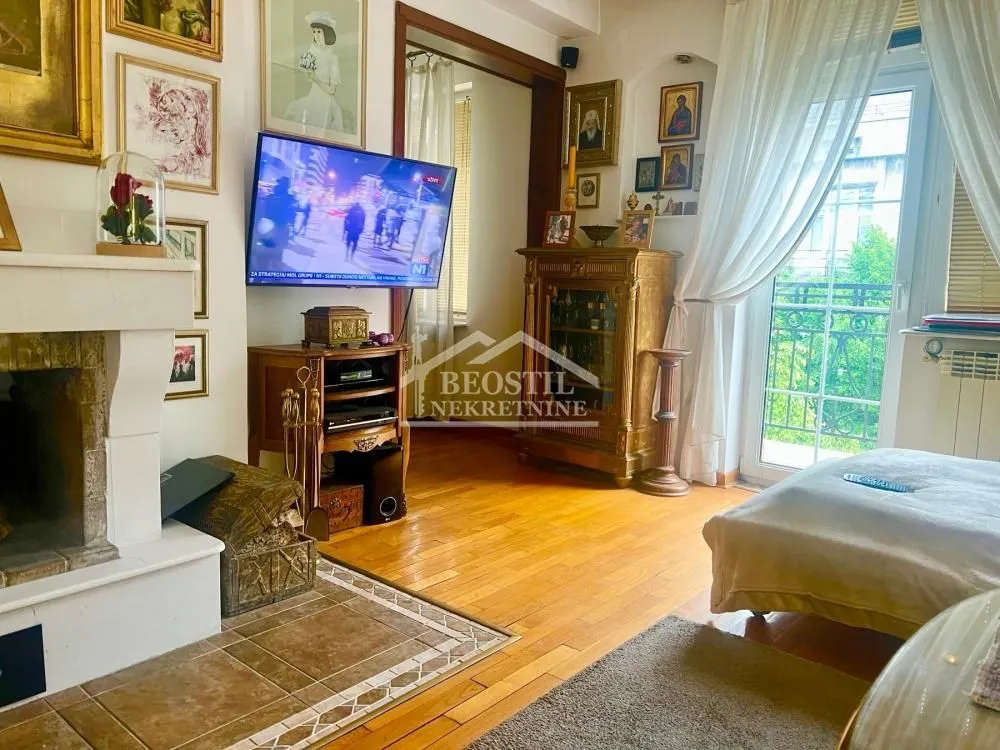 Sale, apartment, 96m², Stari Grad, Beograd