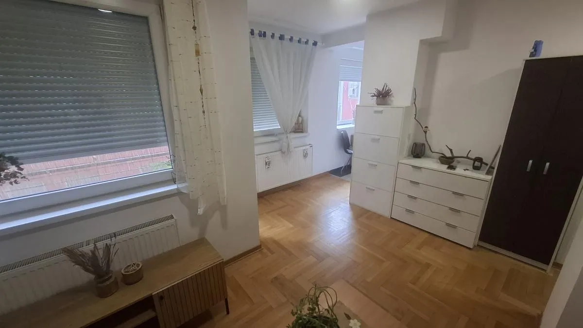 Rent, studio apartment, 28m², Grbavica, Novi Sad Sve Podlokacije