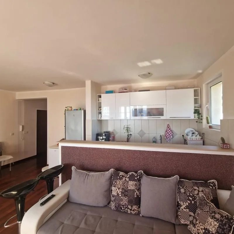 Sale, two bedroom apartment, 70m², Petrovac, Budva