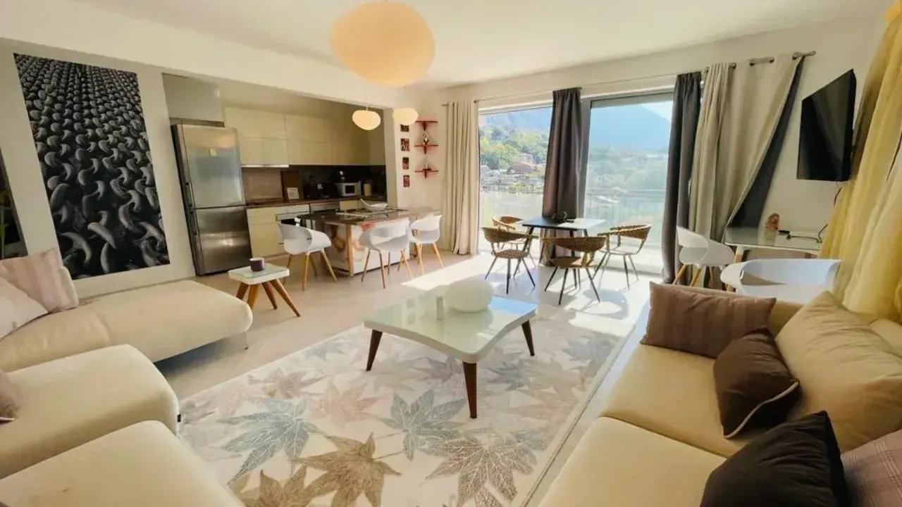 Prodaja, stan, 120m², Kotor, Crna Gora