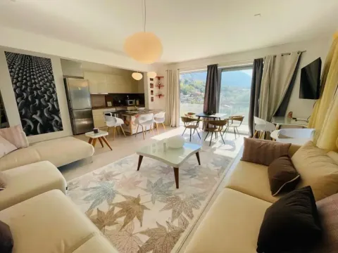 Prodaja, stan, 120m², Kotor, Crna Gora