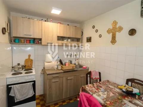 Sale, house, 168m², Sremčica, Beograd - image 9