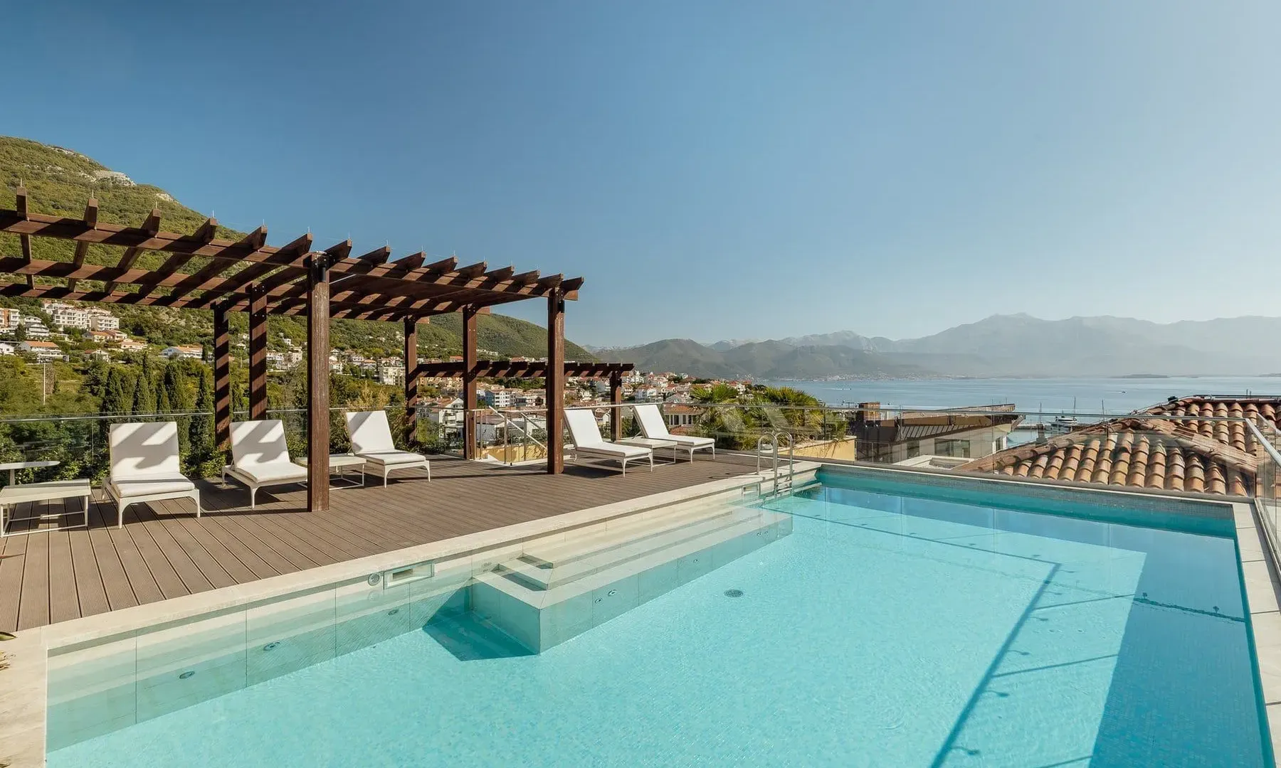 Prodaja, dvosoban stan, 290m², Portonovi, Herceg Novi
