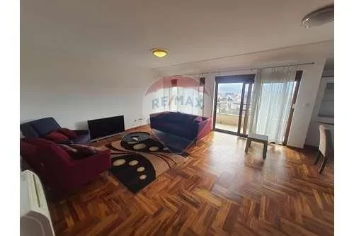 Prodaja, garsonjera, 175m², Gorica C, Podgorica