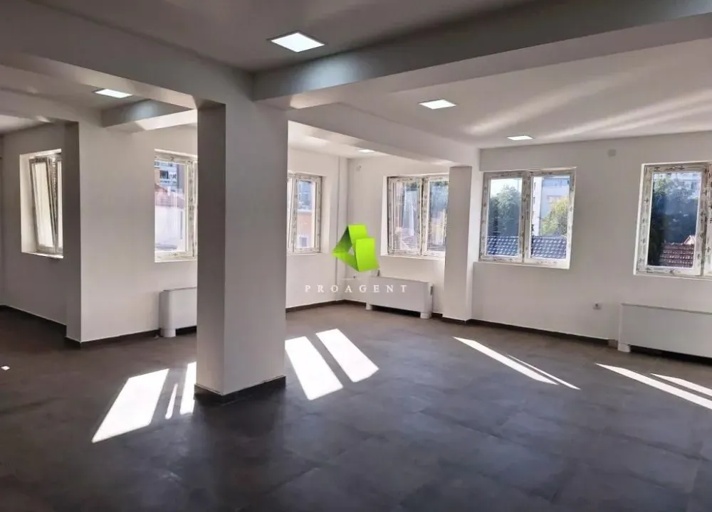 Rent, office space, 80m², Medijana, Niš