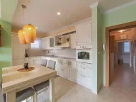 Sale, two bedroom apartment, 93m², Kalimanj, Tivat - image 7