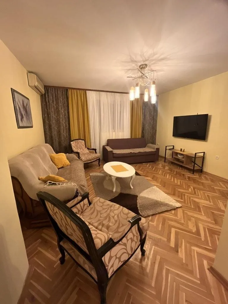 Rent, two bedroom apartment, 85m², Centar, Podgorica