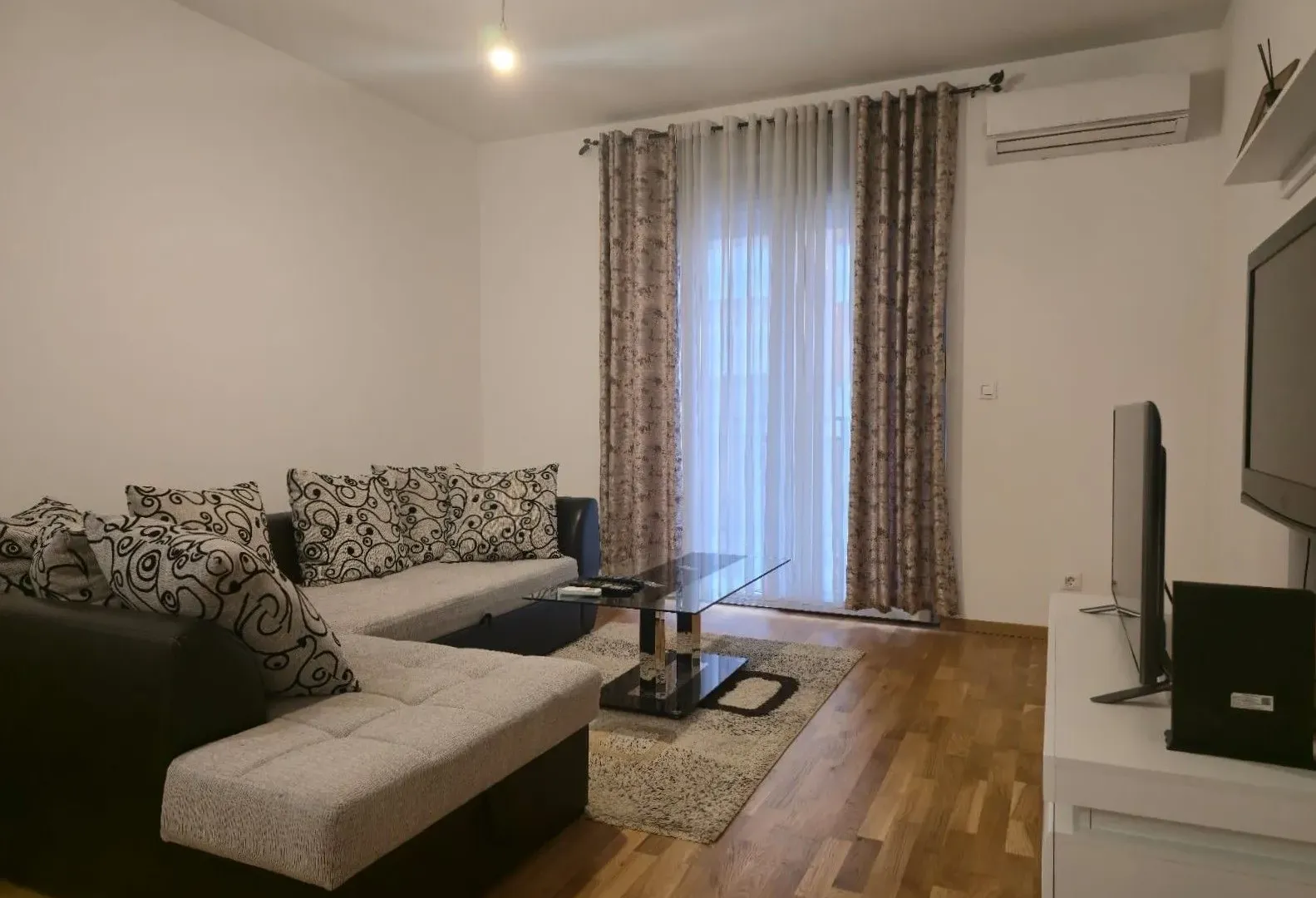 Izdavanje, jednosoban stan, 51m², Zabjelo, Podgorica