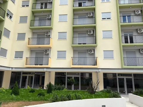 Prodaja, jednosoban stan, 40m², Pobrežje, Podgorica - image 2