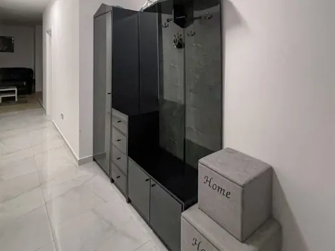 Izdavanje, dvosoban stan, 68m², Bečići, Budva - image 6