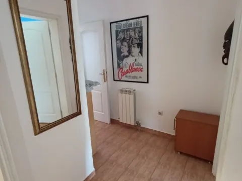 Izdavanje, dvosoban stan, 65m², Centar, Podgorica - image 9