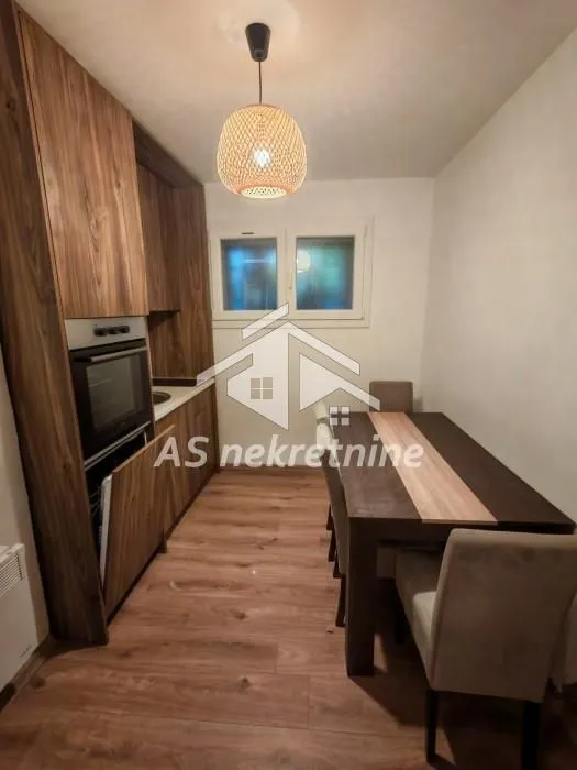 Prodaja, dvosoban stan, 48m², Kalenić Pijaca, Vračar Sve Podlokacije