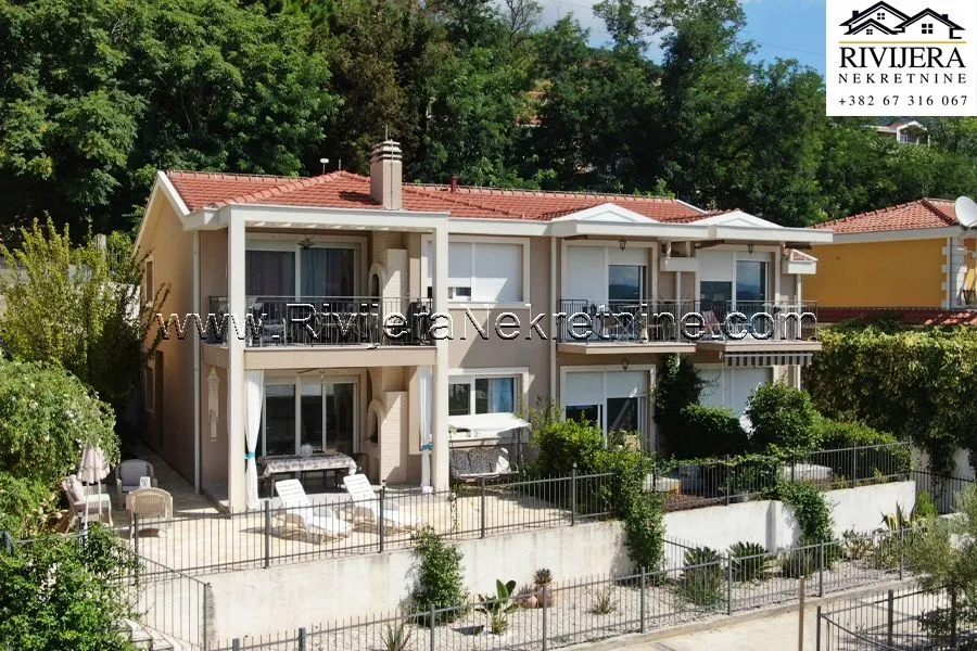 Prodaja, trosoban stan, 80m², Đenovići, Herceg Novi
