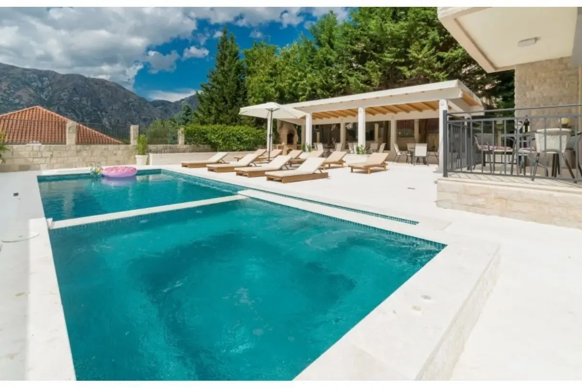 Prodaja, kuća, 240m², Stoliv, Kotor