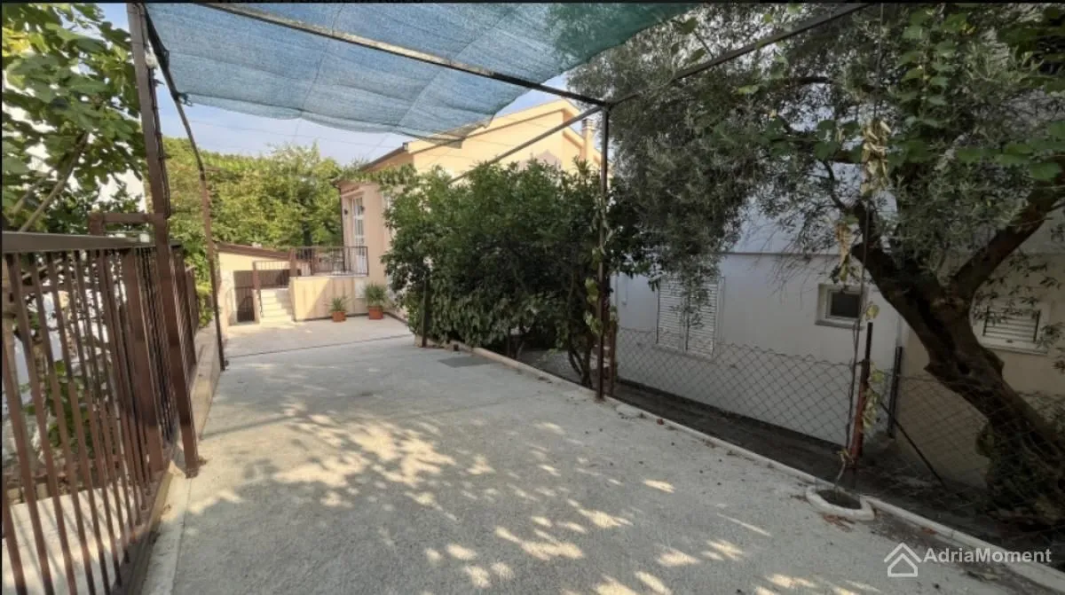 Prodaja, kuća, 140m², Prčanj, Kotor