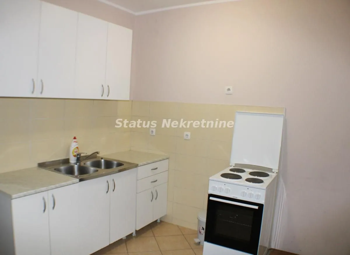 Prodaja, garsonjera, 29m², Grbavica, Novi Sad Sve Podlokacije