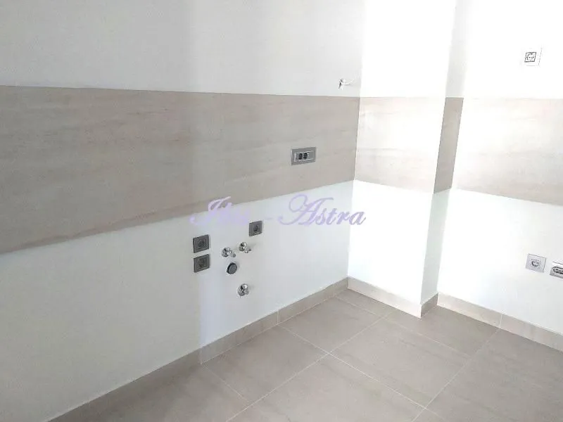 Sale, two bedroom apartment, 59m², Novi Beograd Blok 65, Novi Beograd Sve Podlokacije