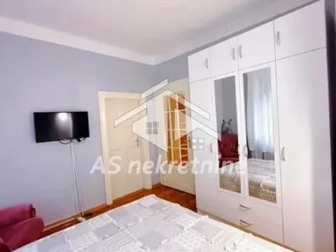 Rent, two bedroom apartment, 57m², Cvetni Trg, Vračar Sve Podlokacije - image 16