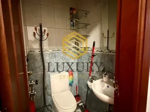 Izdavanje, trosoban stan, 110m², Gorica C, Podgorica - image 11