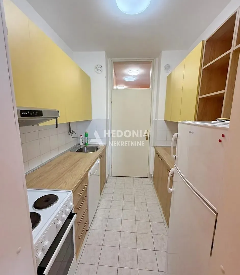 Rent, two bedroom apartment, 63m², Novi Beograd Sve Podlokacije, Beograd