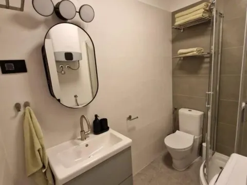 Izdavanje, jednosoban stan, 31m², Centar, Novi Sad - image 4