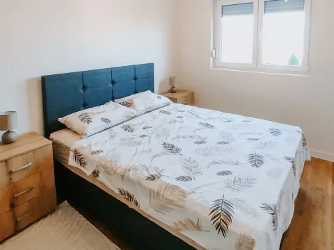 Rent, one bedroom apartment, 40m², Pobrežje, Podgorica - image 8