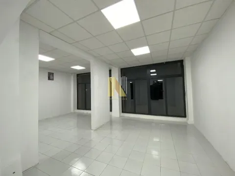 Rent, office space, 100m², Novo naselje, Novi Sad