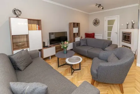 Sale, three bedroom apartment, 100m², Centar, Bar - image 2