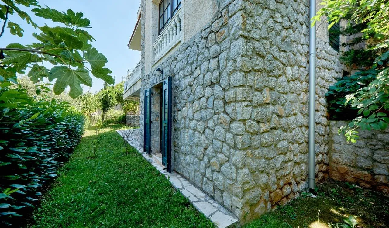 Sale, house, 235m², Kostanjica, Kotor