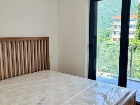 Sale, one bedroom apartment, 52m², Bečići, Budva - image 5