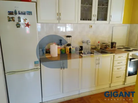 Prodaja, trosoban stan, 70m², Karaburma, Palilula Sve Podlokacije - image 9