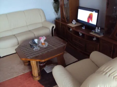 Izdavanje, jednosoban stan, 61m², Bijela, Herceg Novi - image 12