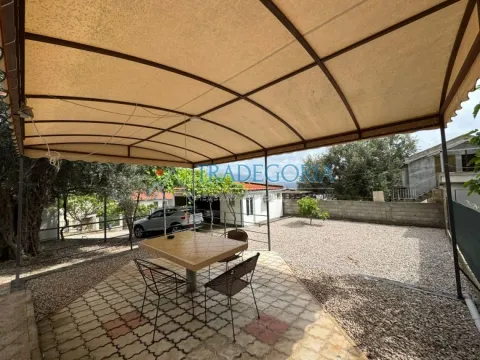 Prodaja, kuća, 130m², Bar, Crna Gora - image 4