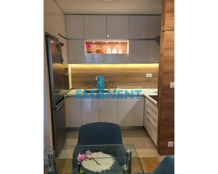 Rent, three bedroom apartment, 68m², Novi Beograd Sve Podlokacije, Beograd