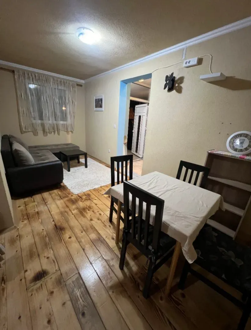 Izdavanje, garsonjera, 30m², Šušanj, Bar
