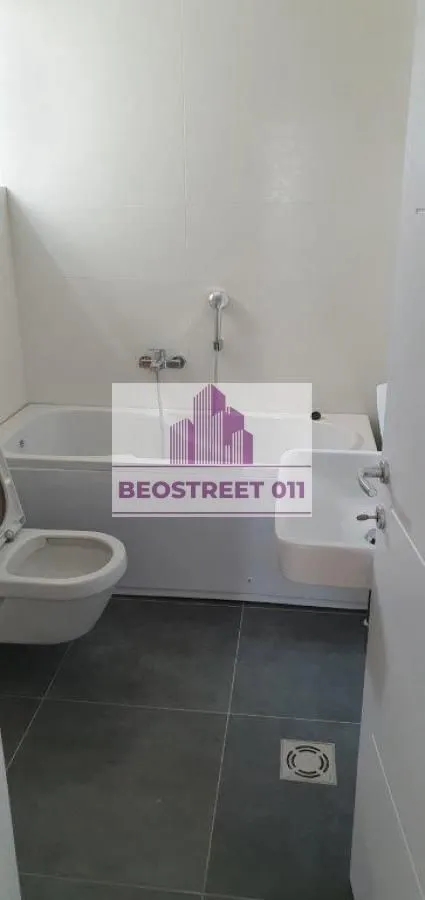 Sale, three bedroom apartment, 85m², Lipov Lad, Zvezdara Sve Podlokacije