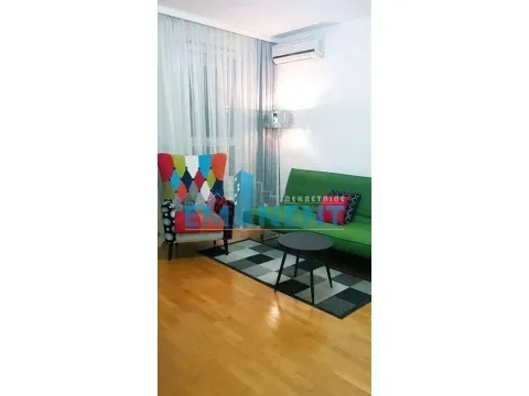 Stan in Novi Beograd Blok 67