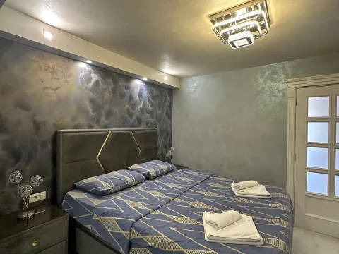 Izdavanje, jednosoban stan, 60m², Centar, Tivat - image 15