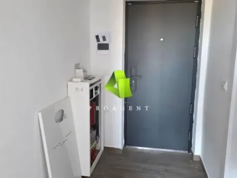 Izdavanje, dvosoban stan, 64m², Ledena Stena, Niš - image 8