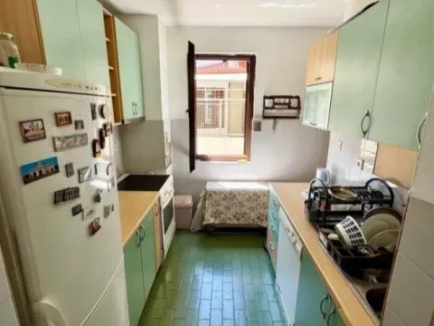 Izdavanje, dvosoban stan, 70m², Momišići, Podgorica - image 9