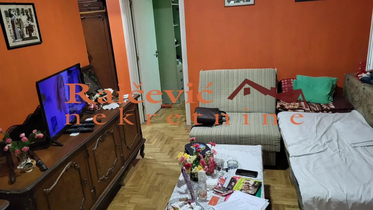 Izdavanje, jednosoban stan, 37m², Vojvode Vlahovica, Beograd