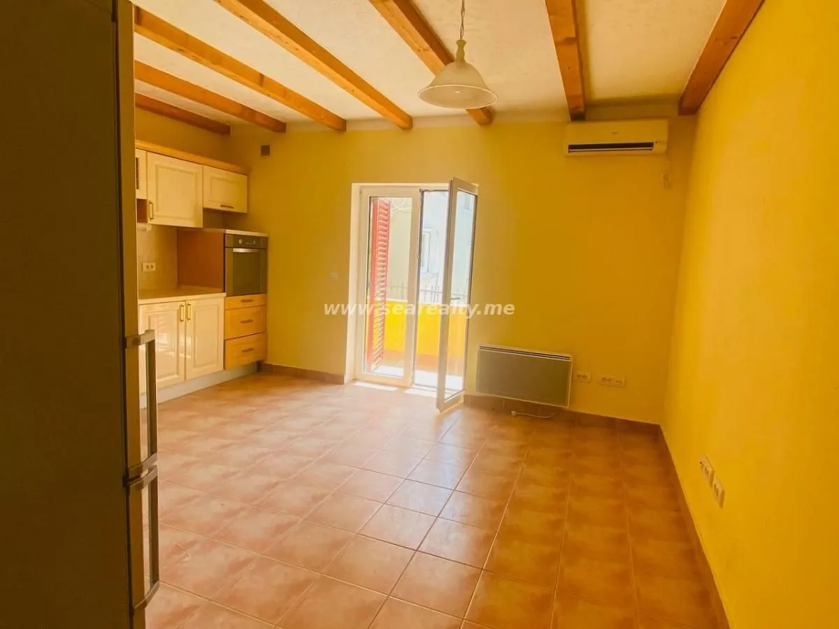Prodaja, kuća, 190m², Herceg Novi, Crna Gora