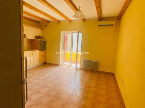 Prodaja, kuća, 190m², Herceg Novi, Crna Gora - image 6