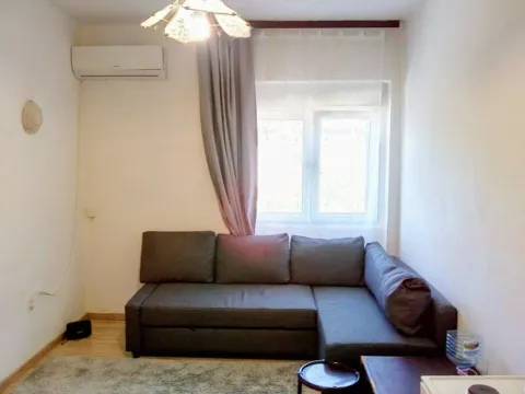 Stan in Kanarevo Brdo