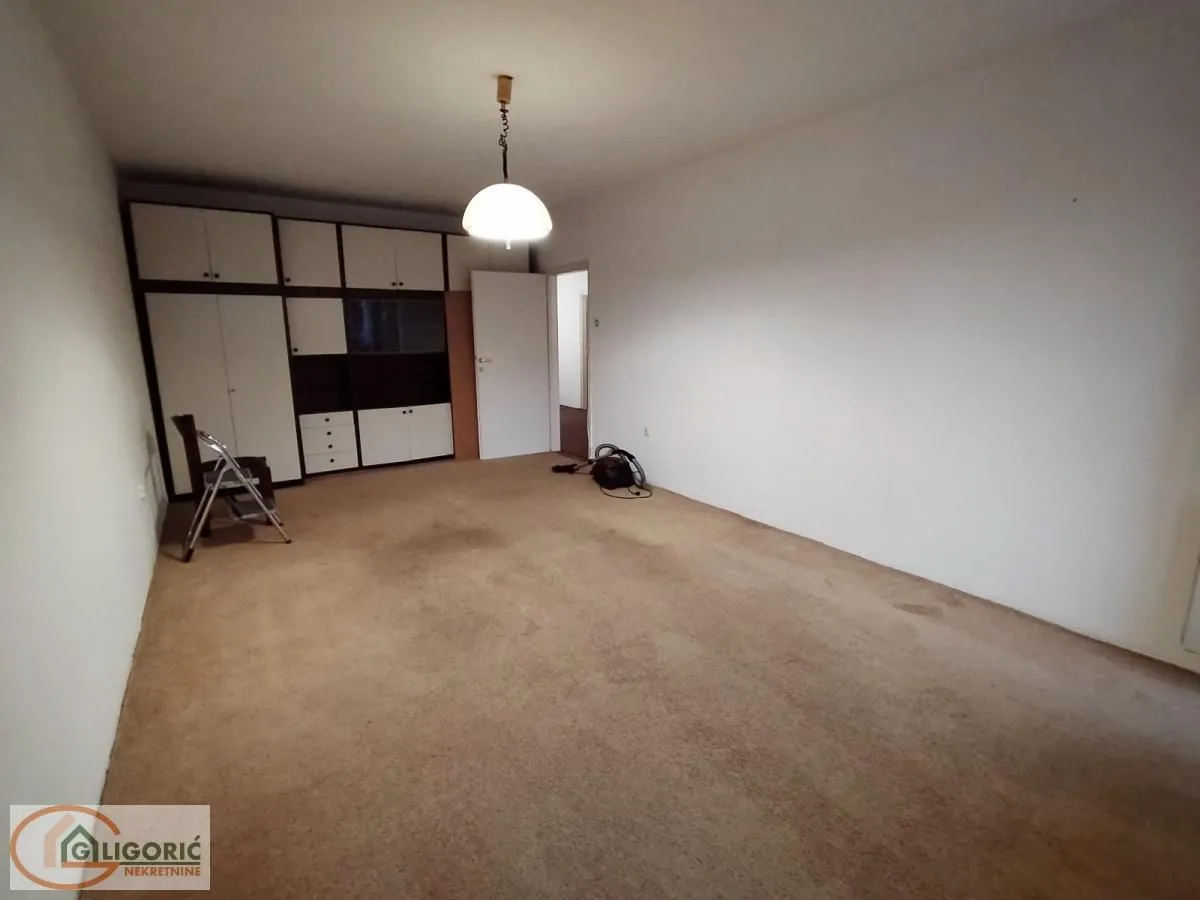 Prodaja, trosoban stan, 94m², Novi Beograd Blok 45, Novi Beograd Sve Podlokacije