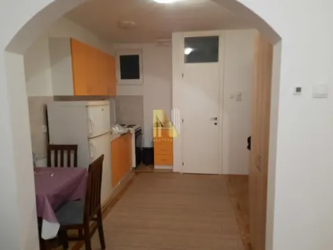 Izdavanje, garsonjera, 30m², Bulevar Oslobodjenja, Novi Sad Sve Podlokacije - image 4