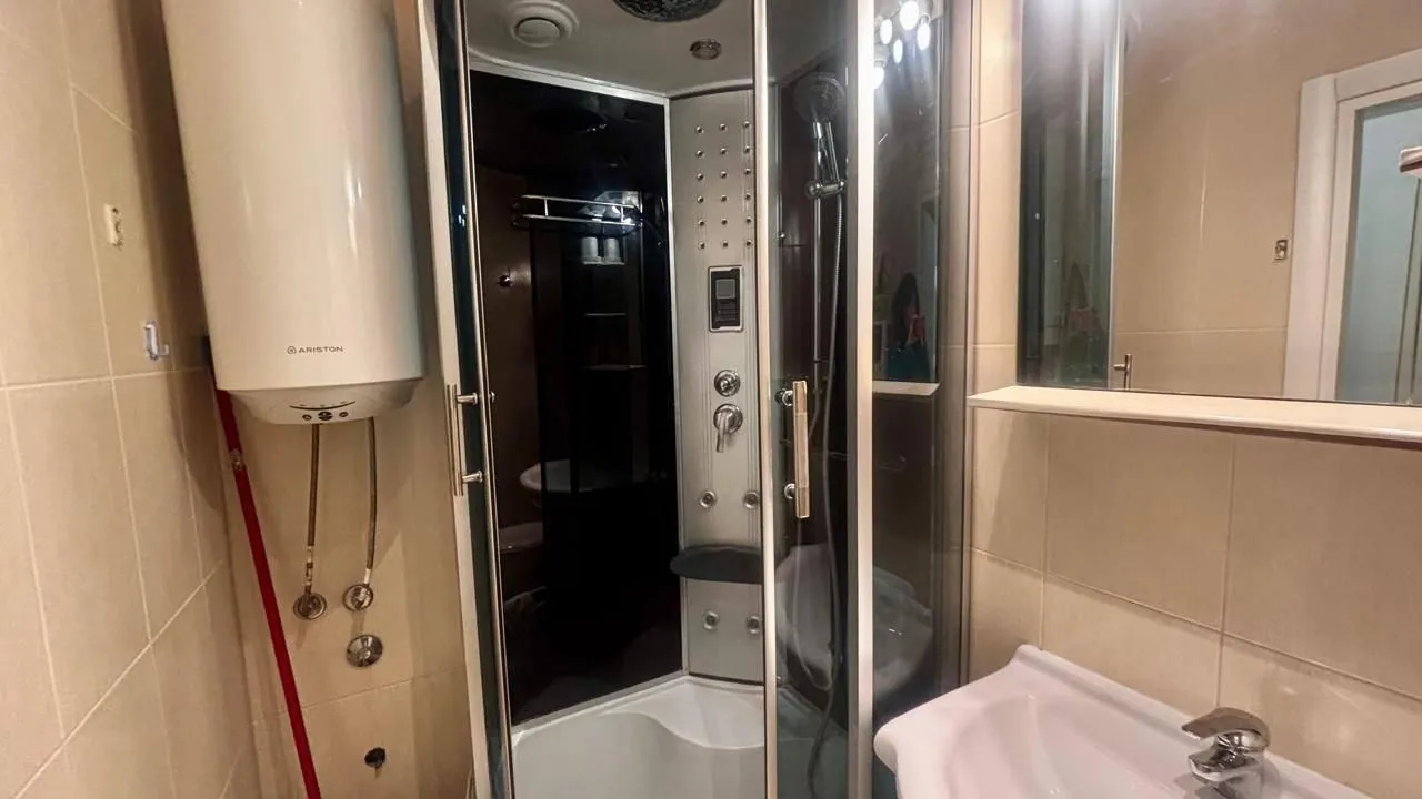 Prodaja, jednosoban stan, 50m², Centar, Tivat